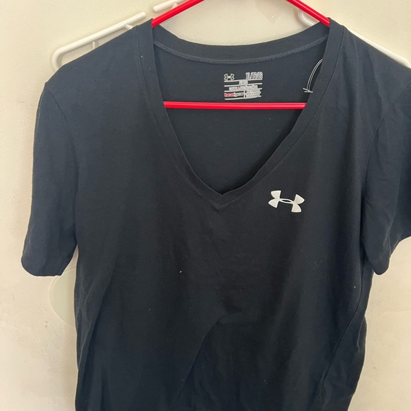Under Armour Black V-Neck Tee - Picture 1 of 6
